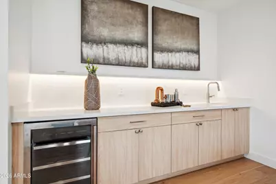 5533 E Earll Drive, Phoenix, AZ 85018 - Photo 7