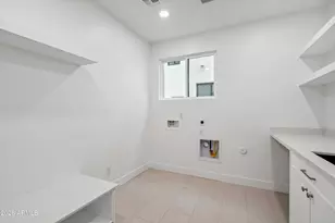 5533 E Earll Dr, Phoenix, AZ 85018 - Photo 15