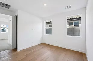 7945 W Griswold Rd, Peoria, AZ 85345 - Photo 9