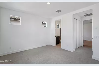 7945 W Griswold Road, Peoria, AZ 85345 - Photo 7