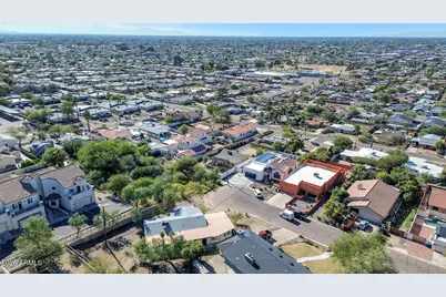 9025 N 14th Place, Phoenix, AZ 85020 - Photo 37