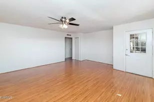 9025 N 14th Pl, Phoenix, AZ 85020 - Photo 7