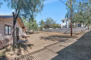 9025 N 14th Pl, Phoenix, AZ 85020 - Photo 33