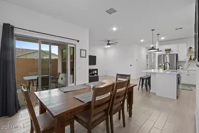 42505 W Vincent Drive, Maricopa, AZ 85138 - Photo 7