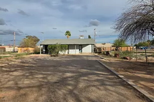 504 N Roosevelt Ave, Casa Grande, AZ 85122 - Photo 1
