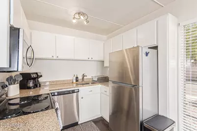 1002 E Osborn Road #B, Phoenix, AZ 85014 - Photo 11