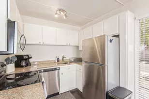 1002 E Osborn Rd, Phoenix, AZ 85014 - Photo 11