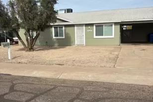 8048 W Hazelwood St, Phoenix, AZ 85033 - Photo 1