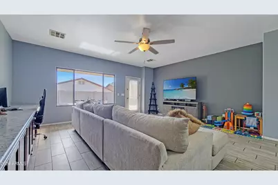 9949 W Marguerite Avenue, Tolleson, AZ 85353 - Photo 11