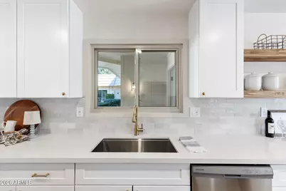 10647 W Campana Drive, Sun City, AZ 85351 - Photo 17