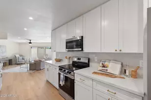 10647 W Campana Dr, Sun City, AZ 85351 - Photo 19