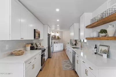 10647 W Campana Drive, Sun City, AZ 85351 - Photo 15