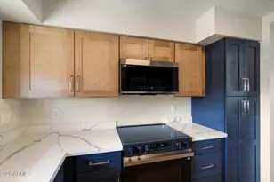 7768 E Mariposa Dr, Scottsdale, AZ 85251 - Photo 11