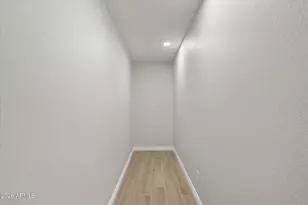 7768 E Mariposa Dr, Scottsdale, AZ 85251 - Photo 17