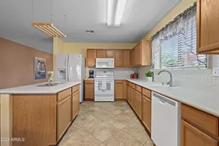 15797 W Maui Ln, Surprise, AZ 85379 - Photo 17