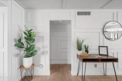 8214 E Northland Drive, Scottsdale, AZ 85251 - Photo 23