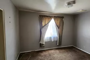 2032 W State Ave, Phoenix, AZ 85021 - Photo 9