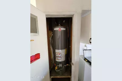 2032 W State Avenue, Phoenix, AZ 85021 - Photo 15