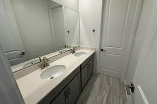 10223 S 20th Ln, Phoenix, AZ 85041 - Photo 11