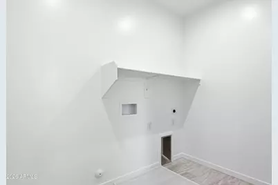 10223 S 20th Lane, Phoenix, AZ 85041 - Photo 25