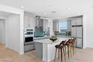 10223 S 20th Ln, Phoenix, AZ 85041 - Photo 3