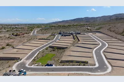 10223 S 20th Lane, Phoenix, AZ 85041 - Photo 41