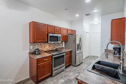 2621 E Pecan Road, Phoenix, AZ 85040 - Photo 9