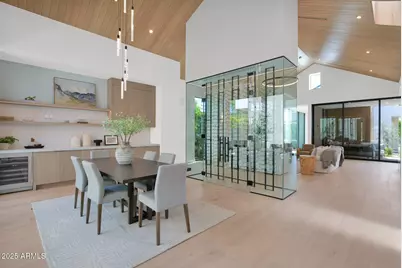 4704 N 40th Place, Phoenix, AZ 85018 - Photo 13