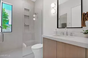 4704 N 40th Pl, Phoenix, AZ 85018 - Photo 43