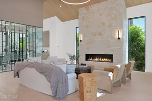 4704 N 40th Pl, Phoenix, AZ 85018 - Photo 13