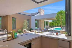 4704 N 40th Pl, Phoenix, AZ 85018 - Photo 37