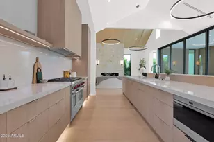 4704 N 40th Pl, Phoenix, AZ 85018 - Photo 23