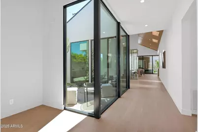 4704 N 40th Place, Phoenix, AZ 85018 - Photo 9