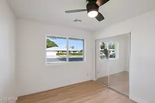 735 E Manhatton Dr, Tempe, AZ 85282 - Photo 33