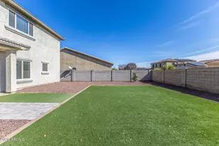 18071 W Young St, Surprise, AZ 85388 - Photo 43