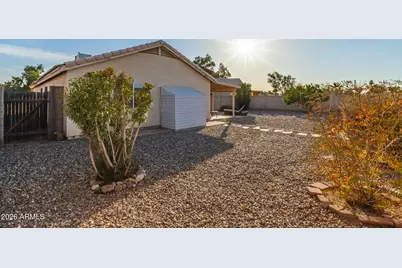 10736 W Turney Avenue, Phoenix, AZ 85037 - Photo 35