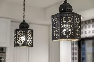 8127 E Del Capitan Dr, Scottsdale, AZ 85258 - Photo 17