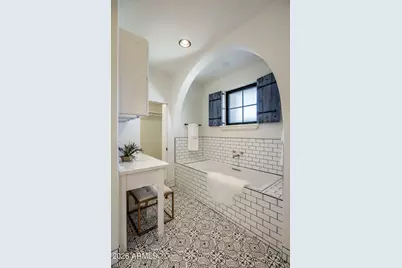 8127 E Del Capitan Drive, Scottsdale, AZ 85258 - Photo 37