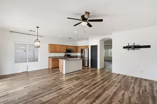 1598 E Desert Breeze Dr, Casa Grande, AZ 85122 - Photo 9