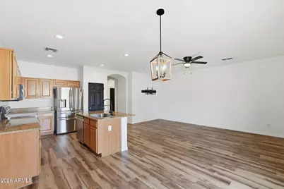 1598 E Desert Breeze Drive, Casa Grande, AZ 85122 - Photo 11