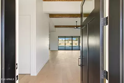 8042 E Palm Lane, Mesa, AZ 85207 - Photo 3