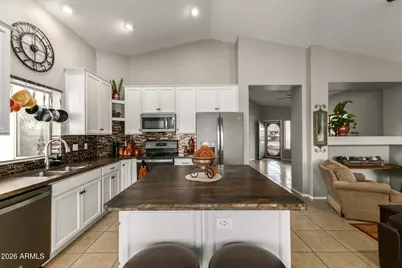 25225 N 40th Lane, Phoenix, AZ 85083 - Photo 15