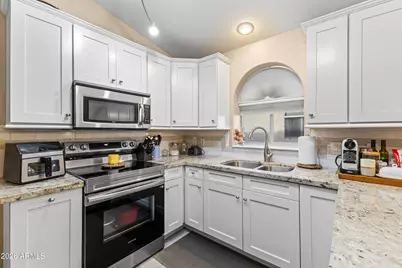 8948 W Fargo Drive, Peoria, AZ 85382 - Photo 9