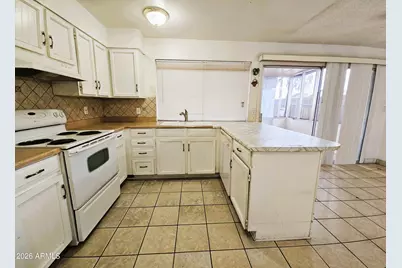 6602 N 46th Avenue, Glendale, AZ 85301 - Photo 5
