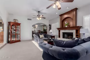 11820 S Warpaint Dr, Phoenix, AZ 85044 - Photo 9