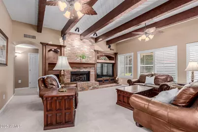 11820 S Warpaint Drive, Phoenix, AZ 85044 - Photo 13