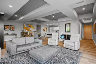 7117 E Rancho Vista Dr, Scottsdale, AZ 85251 - Photo 7