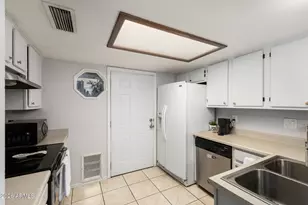 4834 E Kachina Trail, Phoenix, AZ 85044 - Photo 7