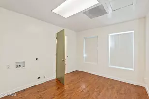 125 E Coronado Rd, Phoenix, AZ 85004 - Photo 43