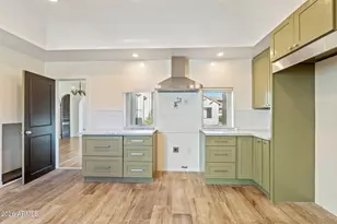 125 E Coronado Rd, Phoenix, AZ 85004 - Photo 15